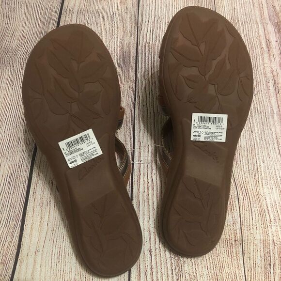 Clarks ADA LILAH Leather Metallic Sandal - Picture 8 of 8